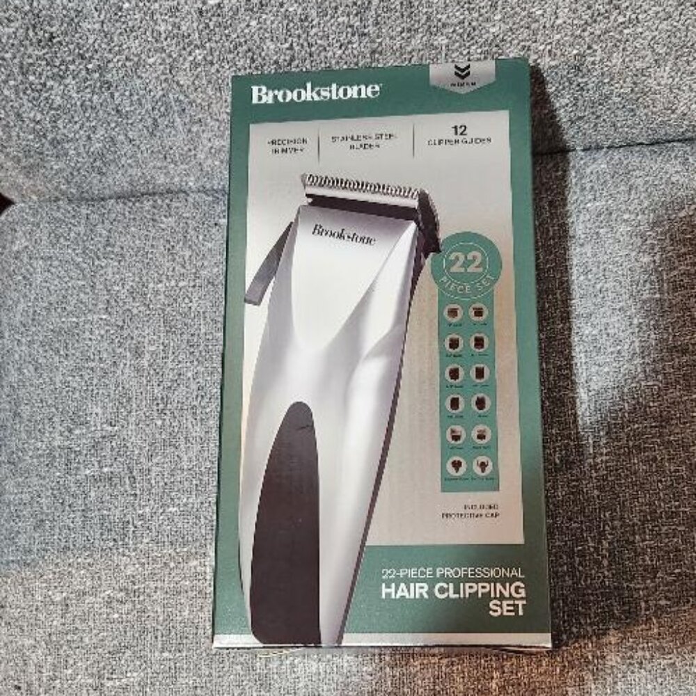 Brookstone 22 Piece Professional Hair Clipping Set NWT